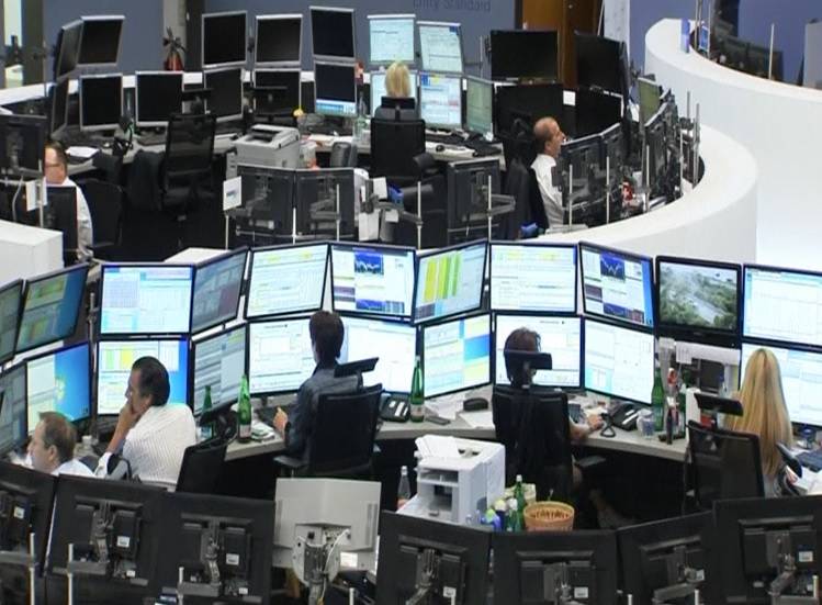 البورصات الأوروبية تسير على خطى نظيرتها الأمريكية
