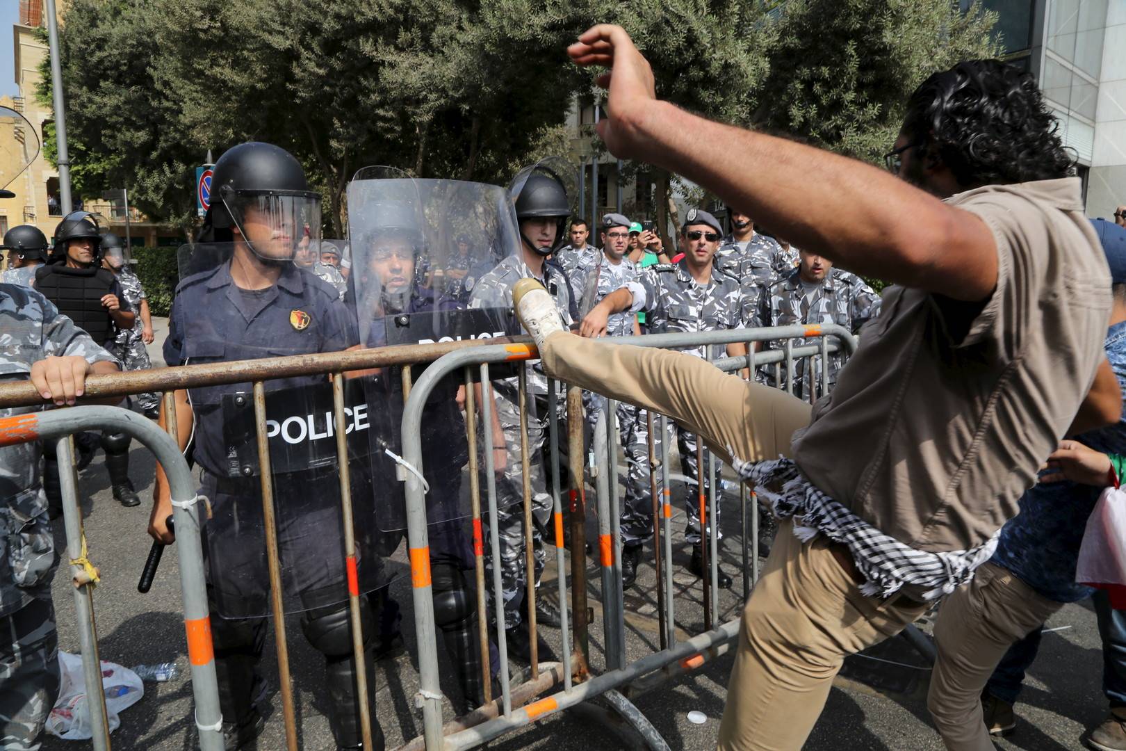 لبنان.. انتهاء جلسة الحوار الوطني الثانية وحصول تقارب حول ملف انتخاب الرئيس