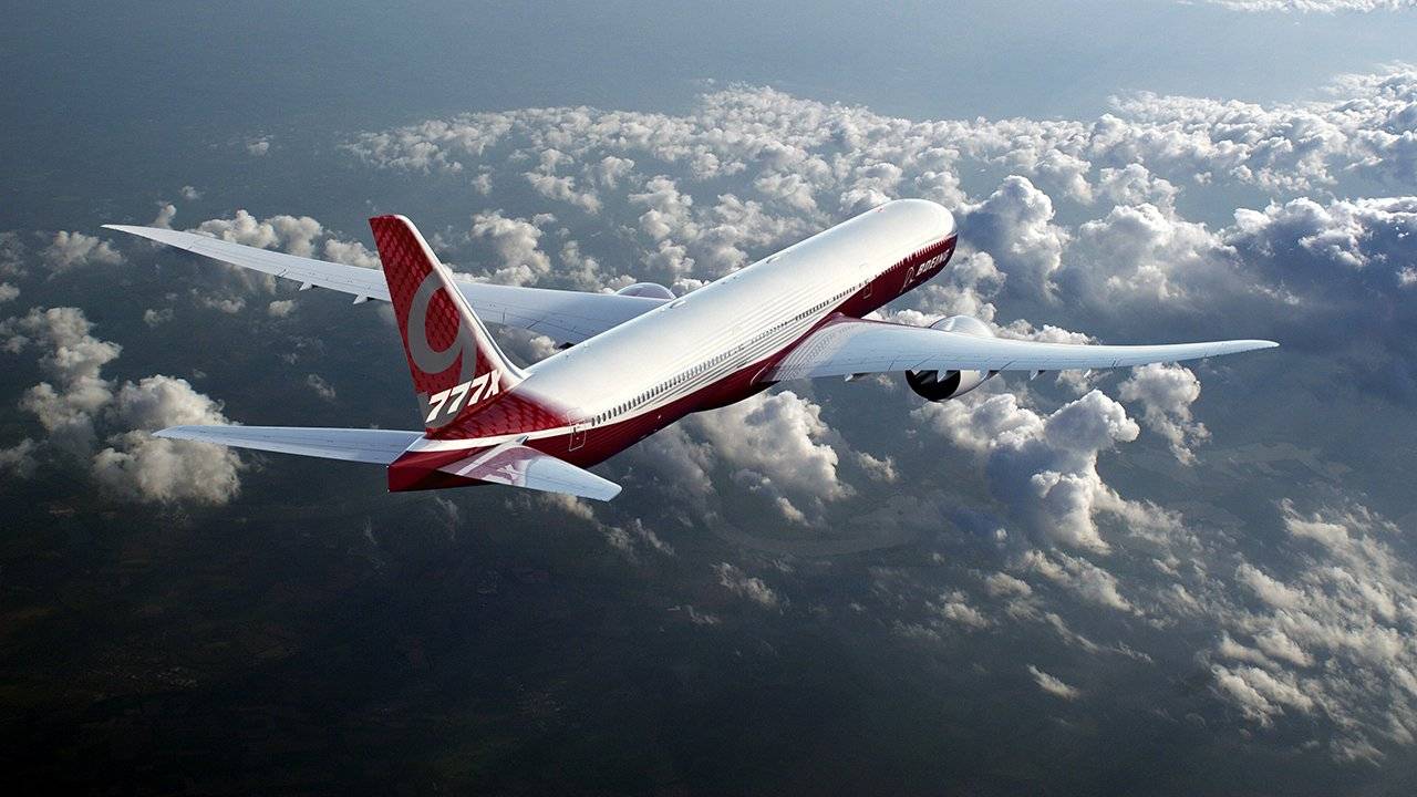 بالفيديو.. طائرة ضخمة بأجنحة قابلة للطي!