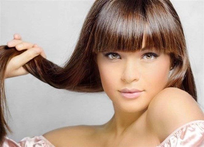 4 وصفات طبيعية لعلاج مشكلة الشعر الدهني.. جربيها