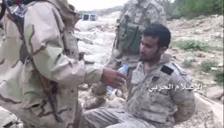 فيديو يظهر جنديين سعوديين أسيرين لدى الحوثيين