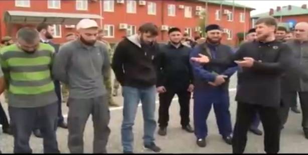 بالفيديو - كيف يؤدب رئيس الشيشان الساعين للانضمام لـ"داعش"؟