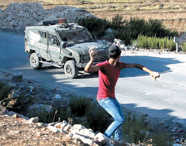 اسرائيل صادقت على «قنص» ملقي الزجاجات الحارقة