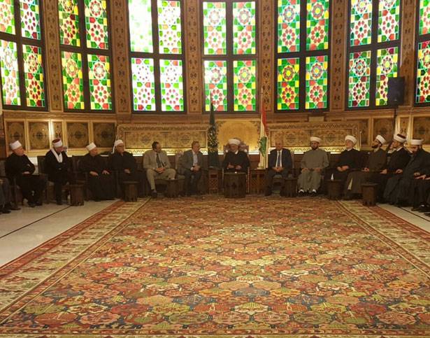دريان تسلّم السجل الإرسلاني
إرسلان : المفتي يُعبّر عن وجعنا