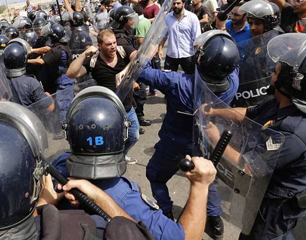 الحوار البديل عن الاشتباك في الشارع