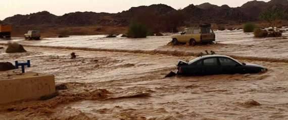 أمطار غزيرة وسيول بالجزائر تودي بحياة 12 شخصاً