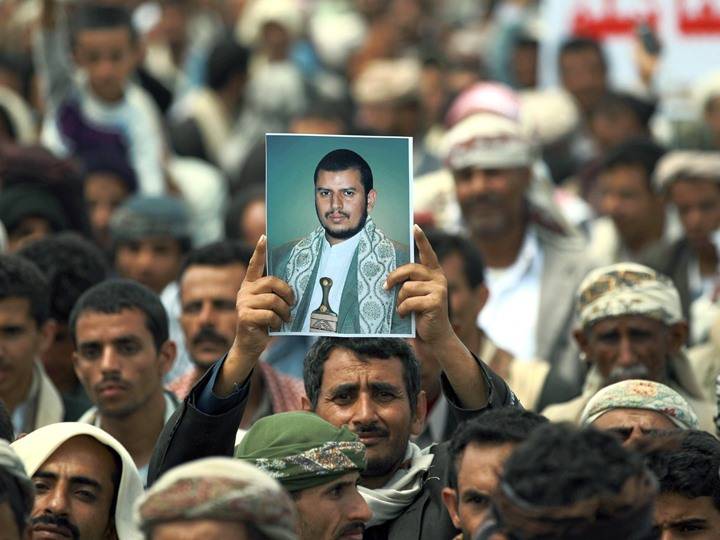 عاصفة غضب على إهانة الحوثيين لأم المؤمنين
