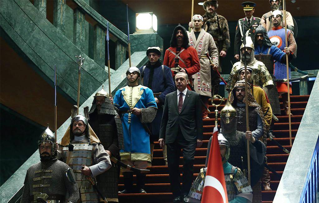 أردوغان مغرور بـ "السلطة"؟