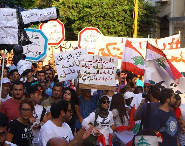 صناع «الثورة» بمواجهة السلطة