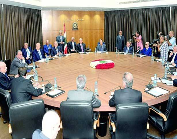 لبنان يتساوى في حجره وبشره