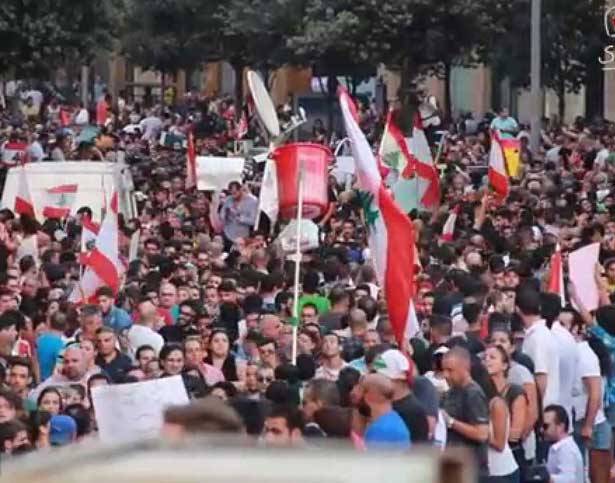 الحراك الشعبي يتجه الى شعار «خذ وطالب»