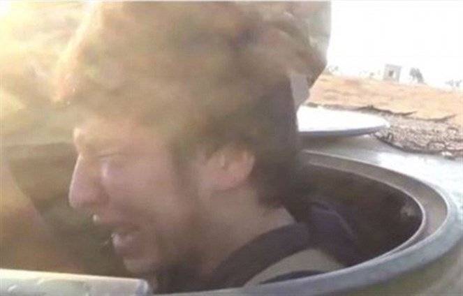 بالفيديو: انفجر بالبكاء قبل تفجير نفسه في عملية انتحارية