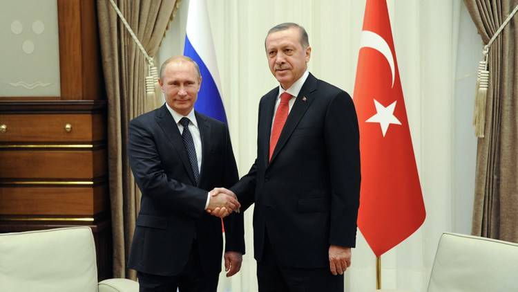 أردوغان في روسيا لبحث الأزمة السورية.. وليفتتح فيها مسجدا