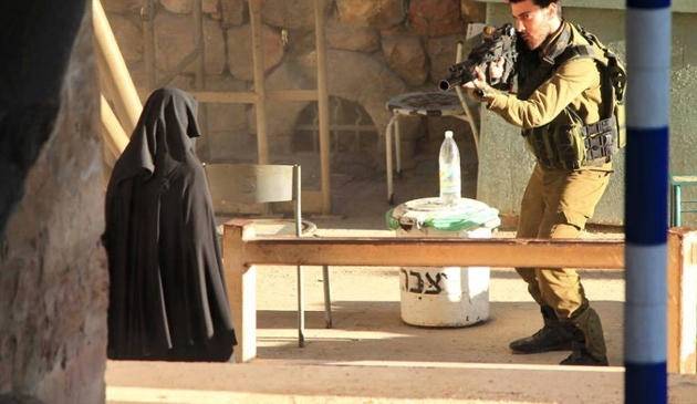 استشهاد فتاة فلسطينية متأثرة بجراجها