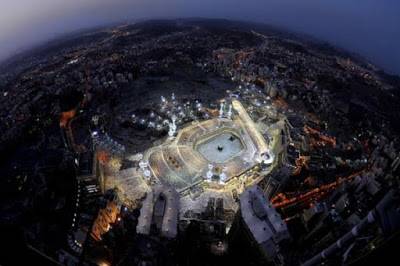 لماذا يتعمّد الإعلام الغربي كتابة Mecca بدلًا من Makkah؟