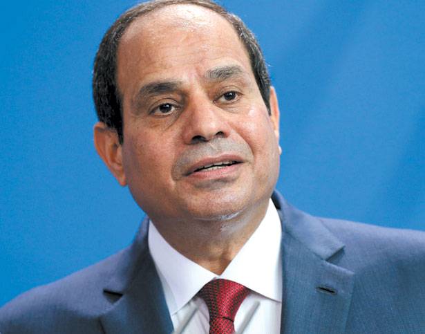 السيسي يعفو عن صحافيي الجزيرة وناشطين