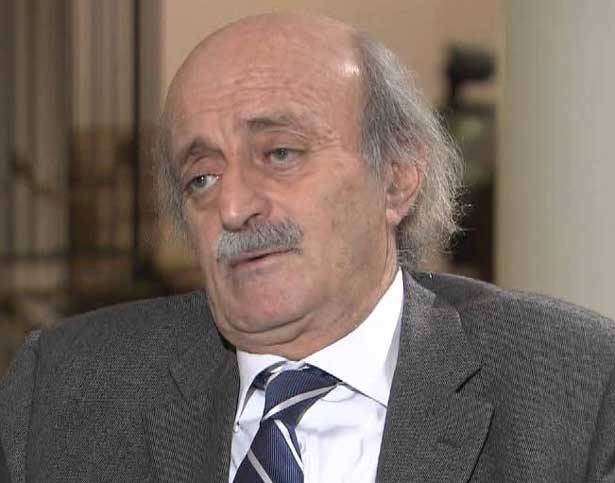 لماذا ينفتح جنبلاط على ايران؟