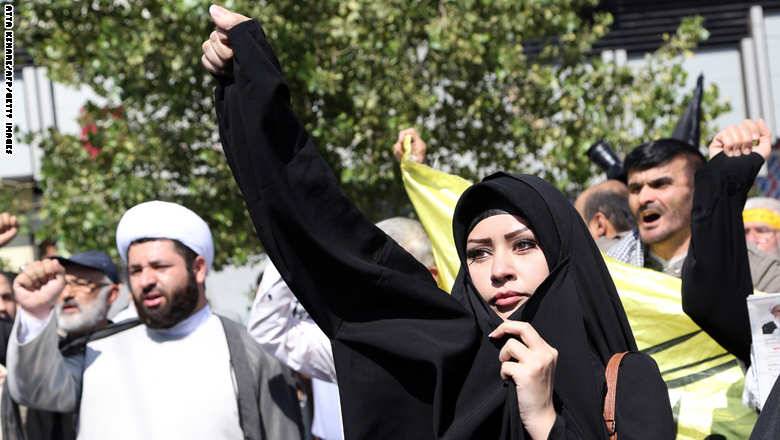بالصور.. مظاهرات بإيران ضد السعودية بعد حادثة التدافع في منى
