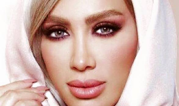 بالصورة: مايا دياب ارتدت الحجاب وهنأت المسلمين