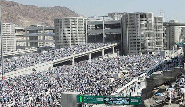 آخر حادث تدافع للحجاج بهذا الحجم كان في عام 2006 ووقع ضحيته 346 حاجاً