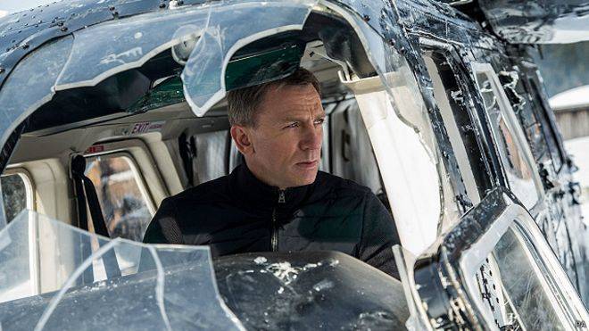 أغنية فيلم جيمس بوند الجديد تثير ردود فعل متضاربة