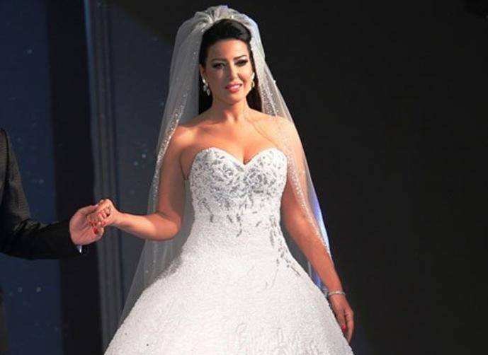 من هو رجل الاعمال الذي تزوجته سمية الخشاب؟
