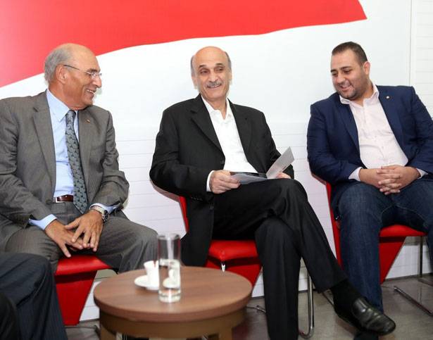 جعجع تسلم دعوة لحضور ذكرى اغتيال داني شمعون
