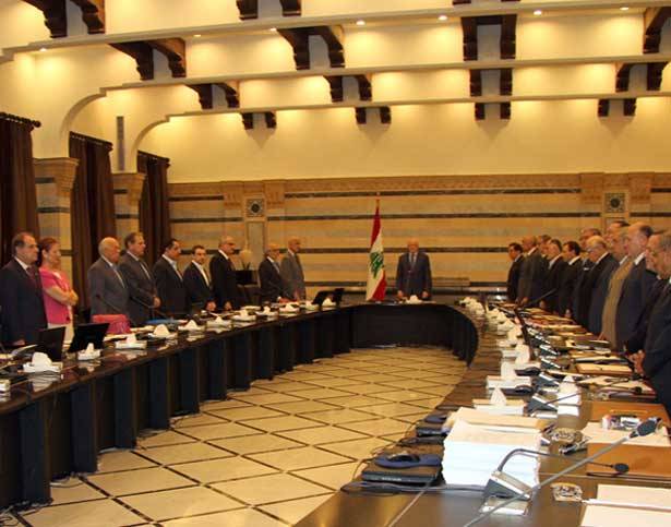 هل تنطلق الحكومة بعد انضاج التسوية؟