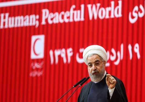روحاني : لولا إيران لسيطر الإرهابيون على مكة والمدينة.. وسندافع عنهما مثلما دافعنا عن كربلاء