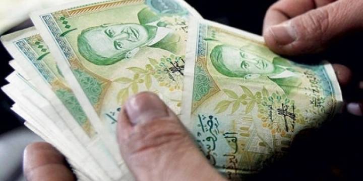 زيادة 7 دولارات على رواتب السوريين