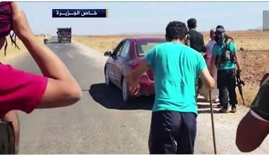 بالفيديو: شاهد عملية تبادل أسرى بين الجيش السوري والمعارضة المسلحة في درعا