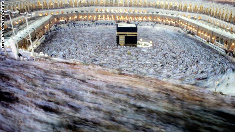 حادث منى هل هو نعمة أم كارثة؟ وماذا يعني الموت بالحج للمسلمين؟