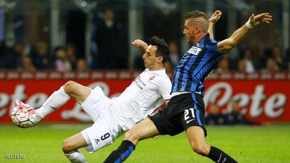 فيورنتينا يهزم الإنتر ويتصدر الدوري الإيطالي