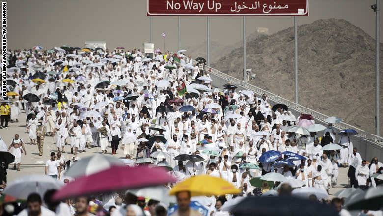 إيران ترفع ضحاياها بحادث "تدافع الحجاج" إلى 169 وفاة وتستند لشهادات جزائريين في "لوم" السعودية