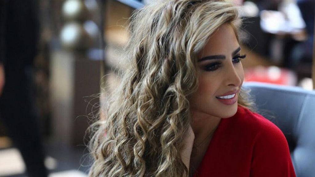 كويتية أسرت "إنستغرام" بجمالها وشعرها..وشهرتها وصلت لقناة "العربية"!!