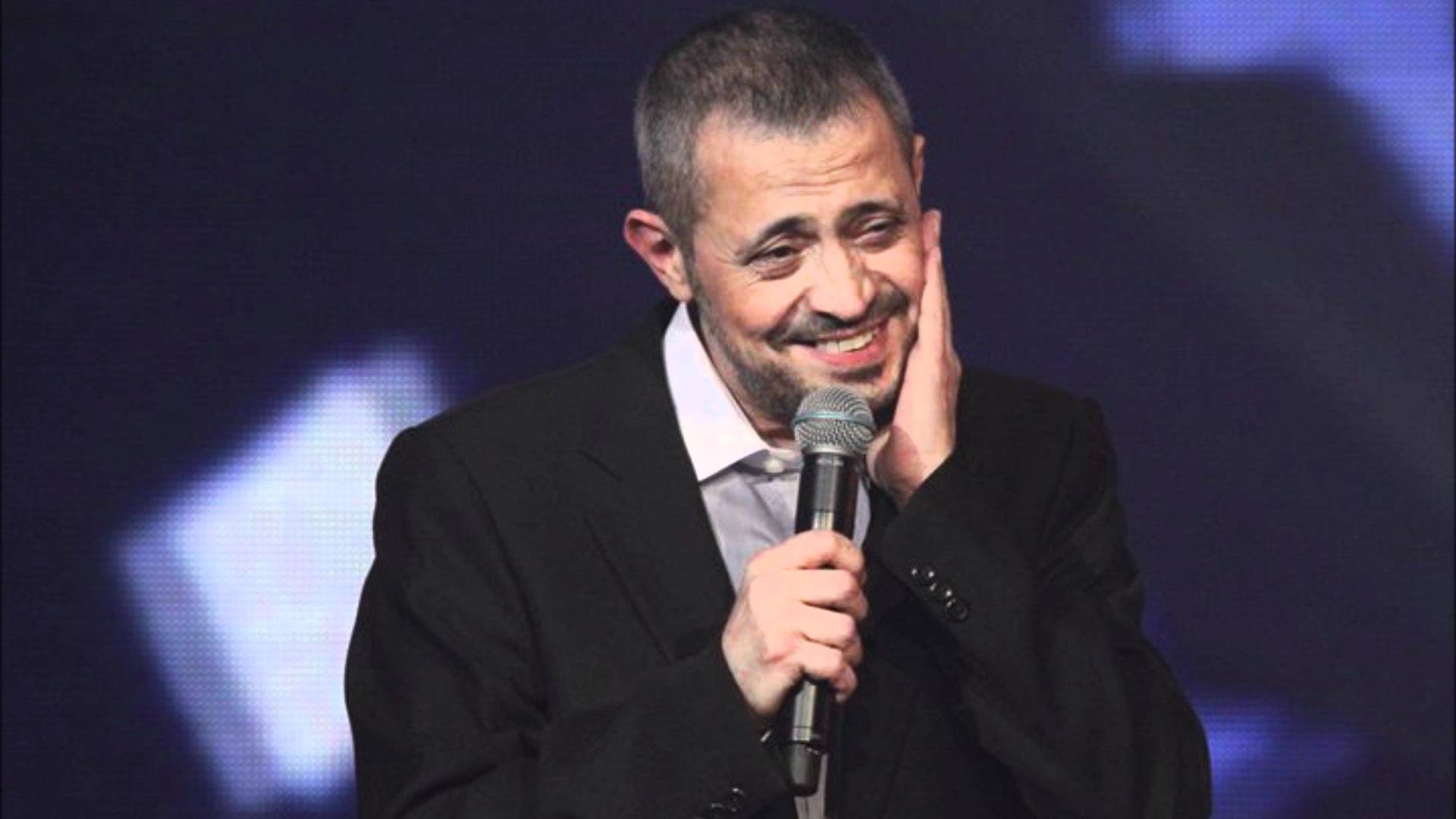 بعد أن شتم الأردنيين.. الرئيس الفلسطيني يمنح “جورج وسوف” الجنسية وجواز سفر دبلوماسي