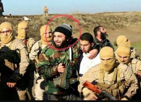 بالصورة مقتل رئيس الهيئة الشرعية في داعش بالرقة “أبو بلال التونسي” و مجموعته التونسية وابو بلال هو من قبض على الطيار الاردني الكساسبة