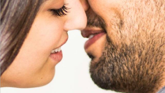 الحب من القبلة الاولى