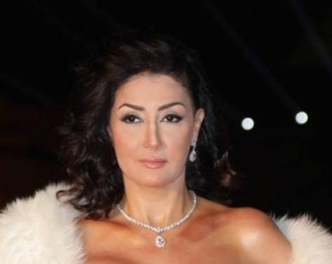 بالصور.. هل تزوجت غادة عبد الرازق سراً من منتج يصغرها بعشر سنوات؟