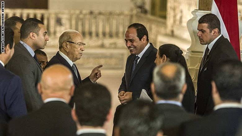 السبسي في أول زيارة للقاهرة.. توافق مصري تونسي على محاربة الإرهاب و"حل سياسي" في ليبيا وسوريا
