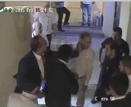 بالفيديو... نائب أردني يضرب عاملا مصريا والقاهرة تحتج