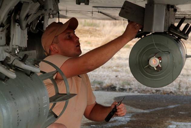 ما هي قنابل KAB-500 التي تقصفها المقاتلات الروسية في سوريا؟