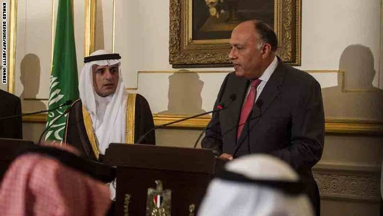 مصر تراهن على "صداقتها" مع السعودية وتعلن دعمها للضربات الروسية على "الإرهاب" بسوريا
