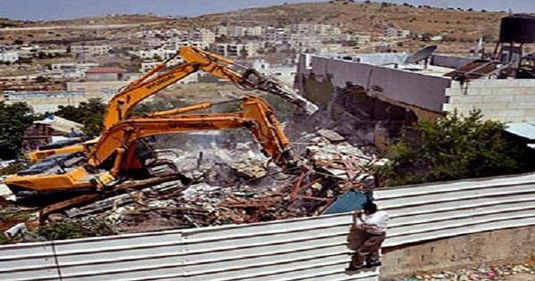 الإحتلال يهدم منازل الفلسطينيين عملا بسياسة 
