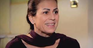 بالفيديو: بعد جورج الريف وربيع كحيل.. ممثلة لبنانية تتعرض للاعتداء: نزل عليّ وحط الفرد براسي!