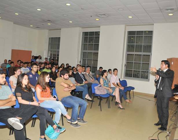 حاضر عن «التخطيط الاستراتيجي وريادة الأعمال»
زمكحل : الشرق الأوسط يشهد فرصاً هائلة