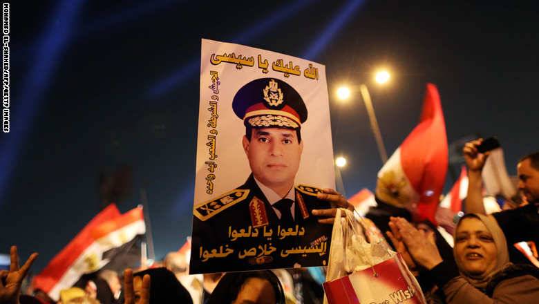 السيسي يكشف عن "سر" للمرة الأولى: العسكريون تقاضوا نصف رواتبهم 20 عاماً لبناء الجيش