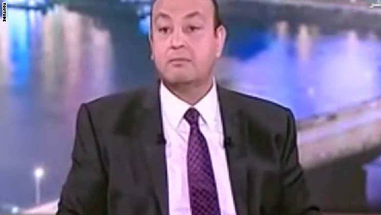 عمرو أديب للمسؤولين في مصر: لماذا الاصرار على طمأنة الناس؟ .. "بح فلوس من الخليج"