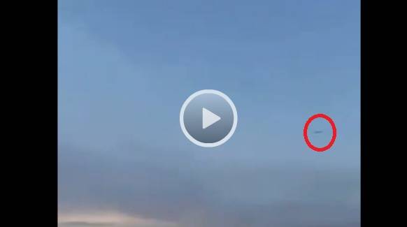 فيديو يرصد صاروخين مجنحين متجهين نحو مواقع 