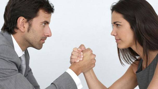 من يتمتع بذاكرة أقوى النساء أم الرجال؟